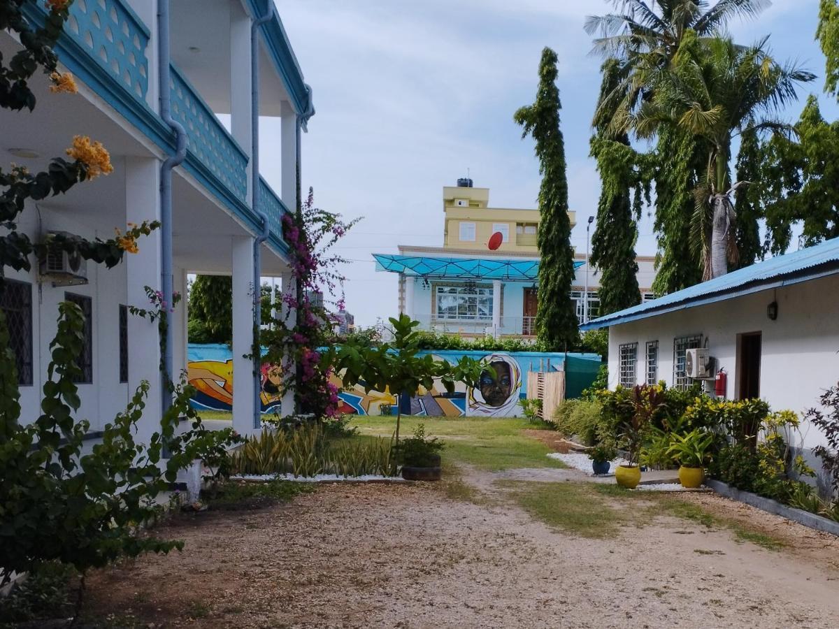 Cefa Hostel Dar es Salaam Exterior foto